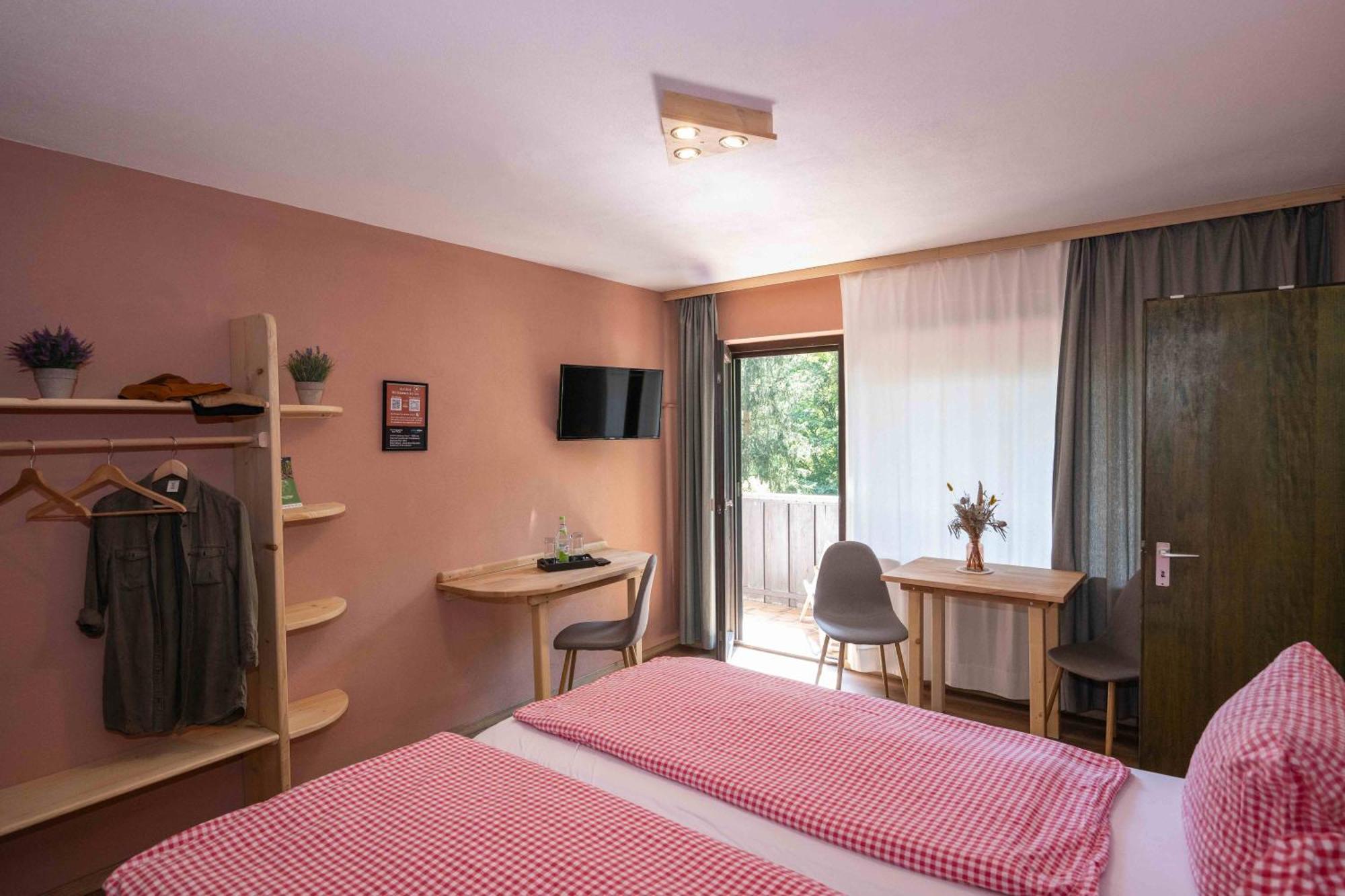 Talstation Heumoederntal Hotel Treuchtlingen Eksteriør billede