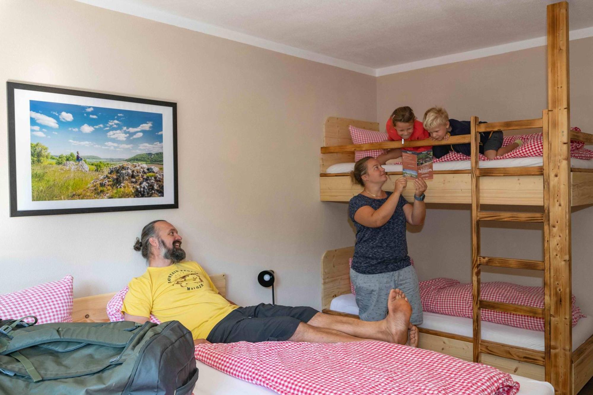 Talstation Heumoederntal Hotel Treuchtlingen Eksteriør billede