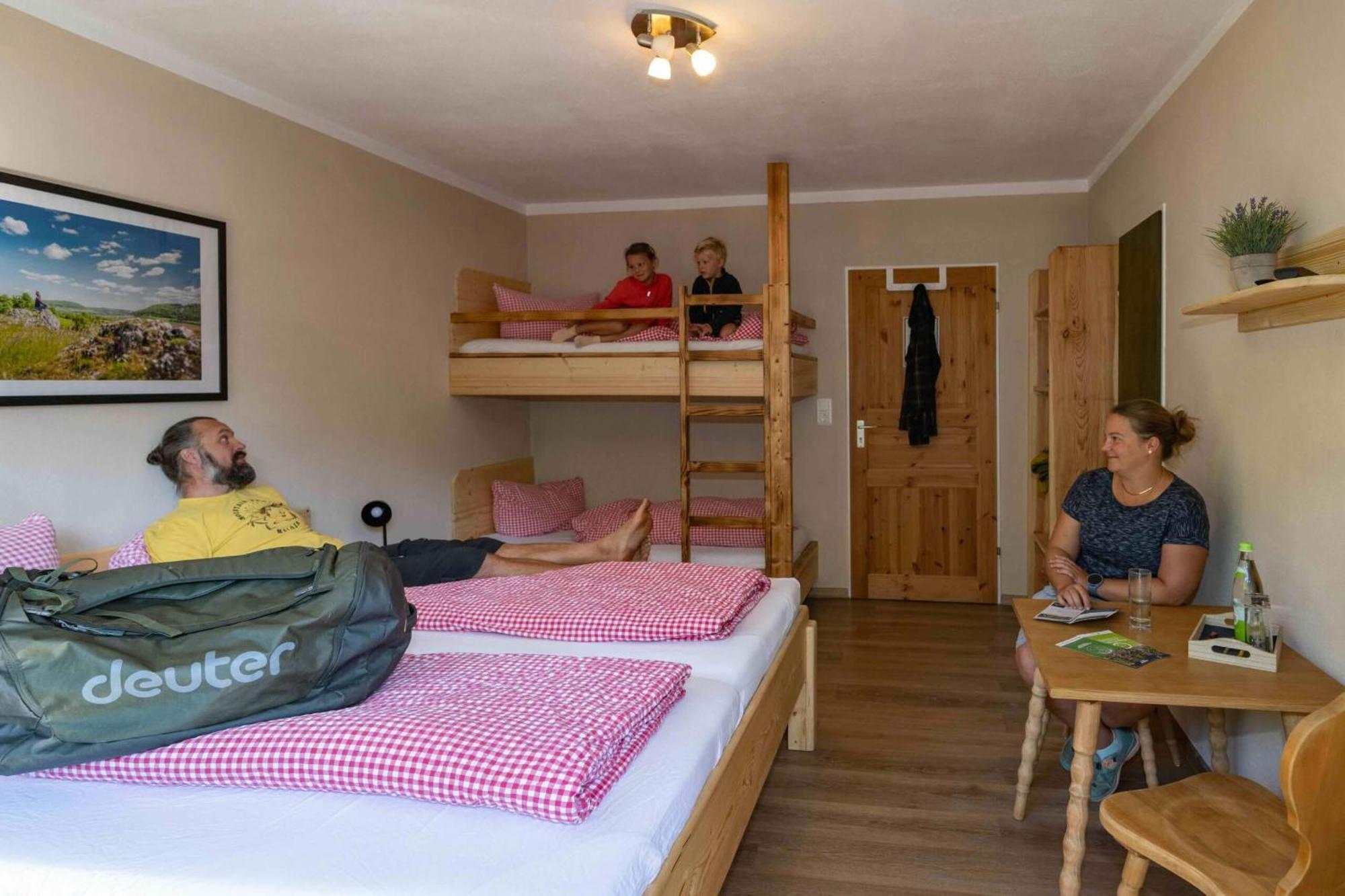 Talstation Heumoederntal Hotel Treuchtlingen Eksteriør billede